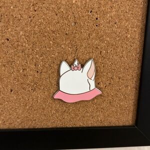 Marie Aristocats Bucket Hat Pin